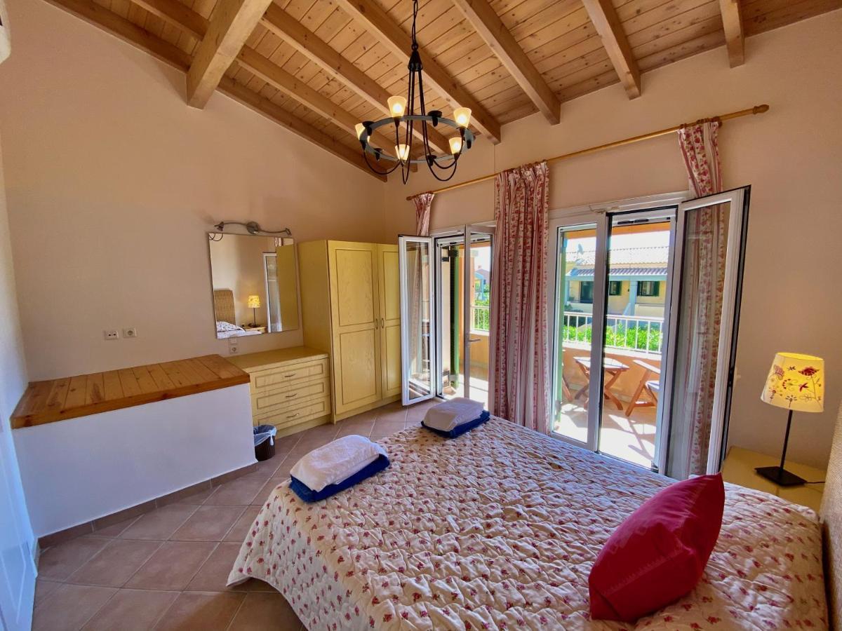 La Riviera Barbati Seaside Apartments & Villas מראה חיצוני תמונה